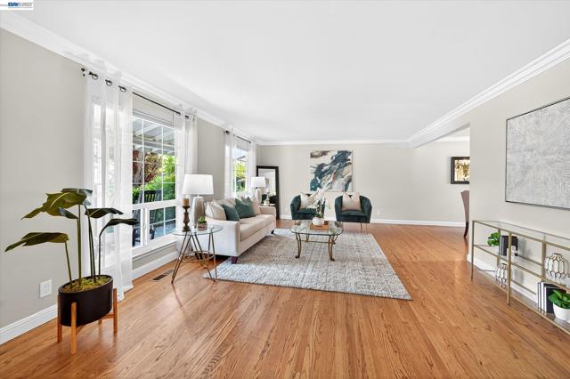 Image 5 of 49 For 5218 Ridgevale Way