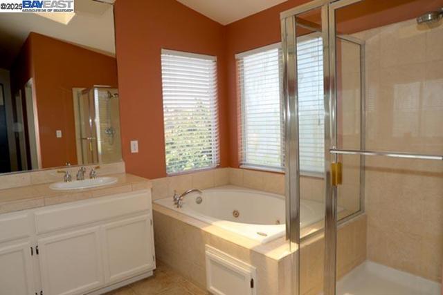 2016 Aspen Ct, Antioch CA: https://media.crmls.org/mediaz/7faf71c7-070b-424a-8a3a-677ca2e541f7.jpg