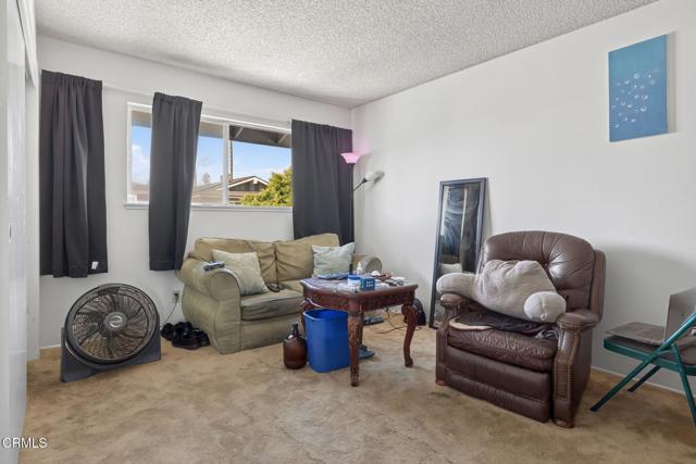 2833 Sailor Avenue, Ventura CA: https://media.crmls.org/mediaz/7faf752d-da9c-40de-8b39-258242e5c5f1.jpg