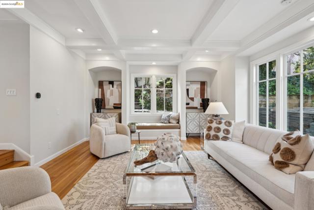Image 11 of 60 For 5980 Harbord Dr