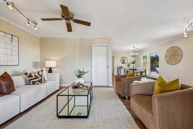 Image 5 of 60 For 25321 Morse Ct