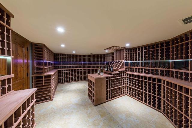 28500 Matadero Creek Lane, Los Altos Hills CA: https://media.crmls.org/mediaz/7fb054b0-8804-464b-9e0f-5fe8bc6c59f6.jpg