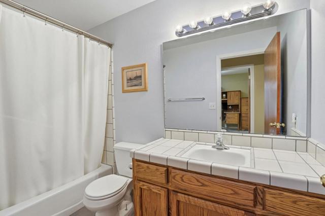 1650 Sausalito Drive, Hollister CA: https://media.crmls.org/mediaz/7fb0976f-340e-4341-9f69-d28b85ec500c.jpg