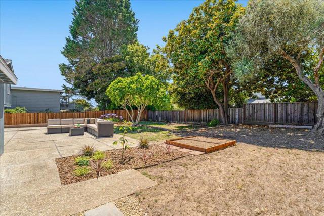 806 Clubhouse Drive, Aptos CA: https://media.crmls.org/mediaz/7fb0a246-14f5-4c6d-a815-702485abedf4.jpg