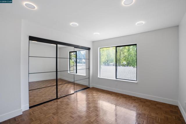 802 Dover, Hercules CA: https://media.crmls.org/mediaz/7fb0afdd-737a-4809-be23-c2ed4be994dd.jpg