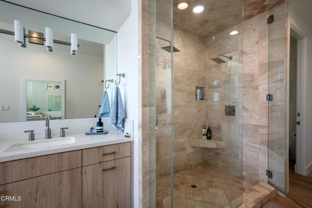 Detail Gallery Image 11 of 29 For 815 Mandalay Beach Rd, Oxnard,  CA 93035 - 3 Beds | 3/1 Baths