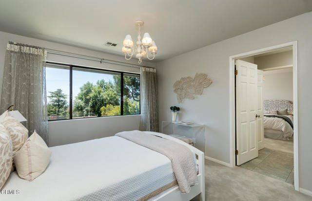 Detail Gallery Image 27 of 75 For 2320 Mountain Ave, La Crescenta,  CA 91214 - 4 Beds | 3/1 Baths