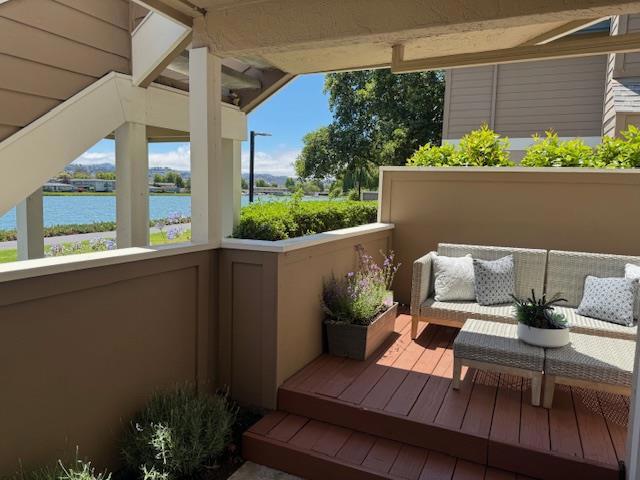 2307 Vista Del Mar, San Mateo CA: https://media.crmls.org/mediaz/7fb29a0e-8677-484b-9baf-b213978c5b08.jpg