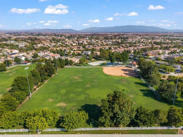 Detail Gallery Image 45 of 49 For 31557 Whitecrown Dr, Murrieta,  CA 92563 - 5 Beds | 3 Baths
