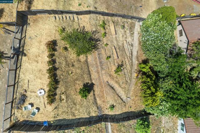 2628 Asilomar Dr, Antioch CA: https://media.crmls.org/mediaz/7fb42a43-b03d-4220-bce1-0677805117f0.jpg