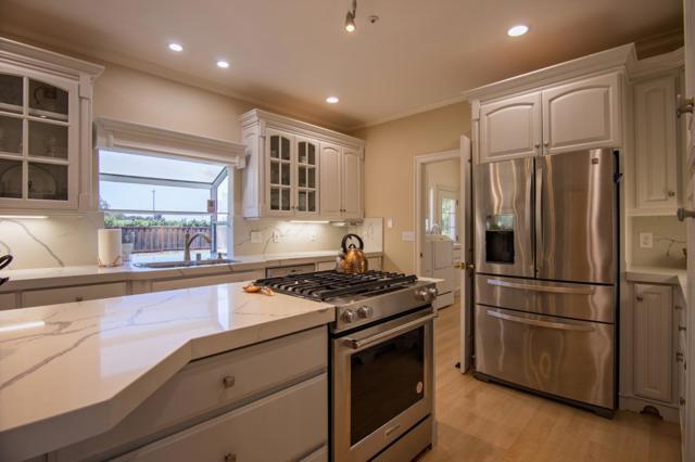 19715 Hale Avenue, Morgan Hill CA: https://media.crmls.org/mediaz/7fb47c4b-b667-48c1-bdb8-6e964e831e06.jpg