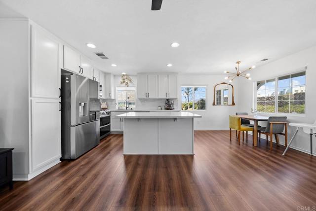 Detail Gallery Image 8 of 29 For 1452 Canvas Dr #1,  Chula Vista,  CA 91913 - 2 Beds | 2 Baths