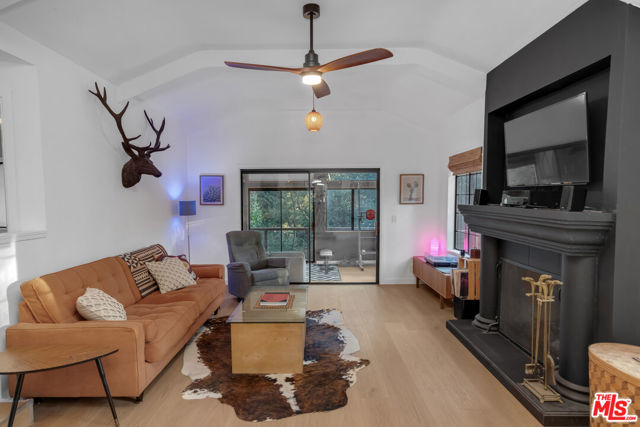 17832 Little Tujunga Canyon Road, Santa Clarita CA: https://media.crmls.org/mediaz/7fb55026-aef0-4487-8b3f-af8824084f44.jpg