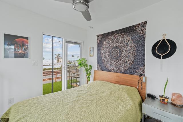 1009 S Cleveland Street, Oceanside CA: https://media.crmls.org/mediaz/7fb589ae-525b-4278-b85c-9a180023121a.jpg