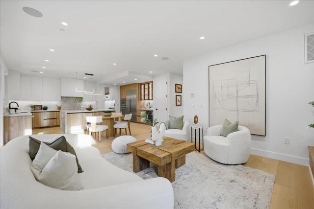 852 La Para Avenue, Palo Alto CA: https://media.crmls.org/mediaz/7fb5932b-1652-43a6-bda6-05affd3b9f14.jpg