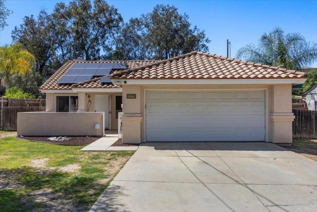 13170 Aurora Drive, El Cajon CA: https://media.crmls.org/mediaz/7fb62f92-033e-43cb-bb93-fc1a9c38a6c8.jpg