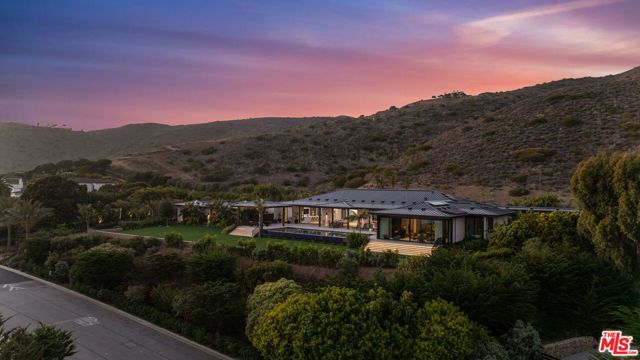 Drew Fenton | 11809 Ellice Street Malibu CA | MLS: 7307289 Drew Fenton | 11809 Ellice Street Malibu CA | MLS: 7307289