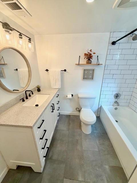 908 Bancroft Ave, Half Moon Bay CA: https://media.crmls.org/mediaz/7fb6ed01-23e4-438a-8413-8c5a593df4a9.jpg