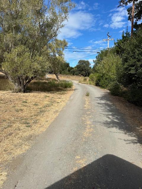 125 Mapache, Portola Valley CA: https://media.crmls.org/mediaz/7fb7719f-ce78-4412-be37-9df880218366.jpg
