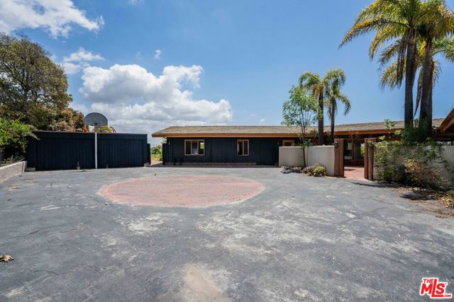 Image 9 of 20 For 560 Tigertail Road