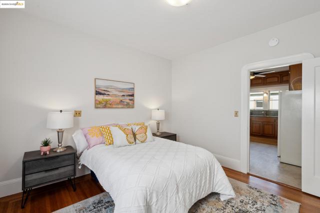 148 Estabrook, San Leandro CA: https://media.crmls.org/mediaz/7fb9802a-25cb-47c6-865f-443f17fe4ced.jpg