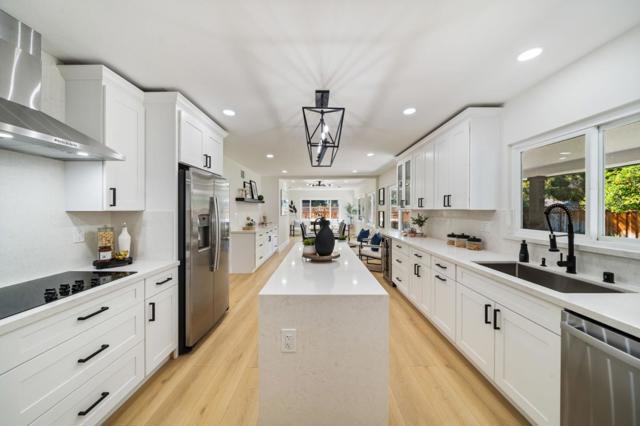 1149 S Daniel Way, San Jose CA: https://media.crmls.org/mediaz/7fb988ae-bb14-4f03-b9e3-6b49a3a8ecf1.jpg