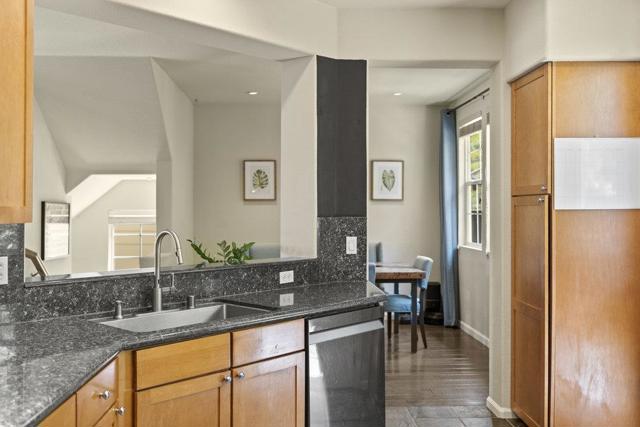 978 Martin Trail, Daly City CA: https://media.crmls.org/mediaz/7fba0397-46dd-48f7-b2a2-d5e5ab0d3333.jpg