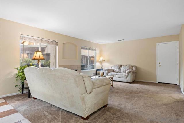 609 Jacks Creek Road, Escondido CA: https://media.crmls.org/mediaz/7fba6383-6393-4b94-95e5-23e2b26f444f.jpg