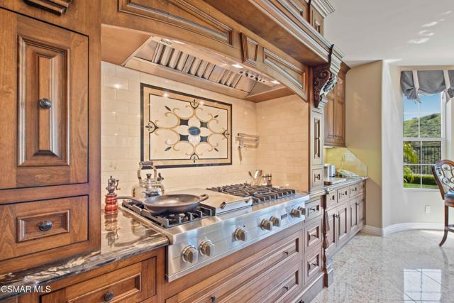 3194 Sunset Hills Boulevard, Thousand Oaks CA: https://media.crmls.org/mediaz/7fba7a72-5a52-4ada-b287-e07fd2d59eeb.jpg