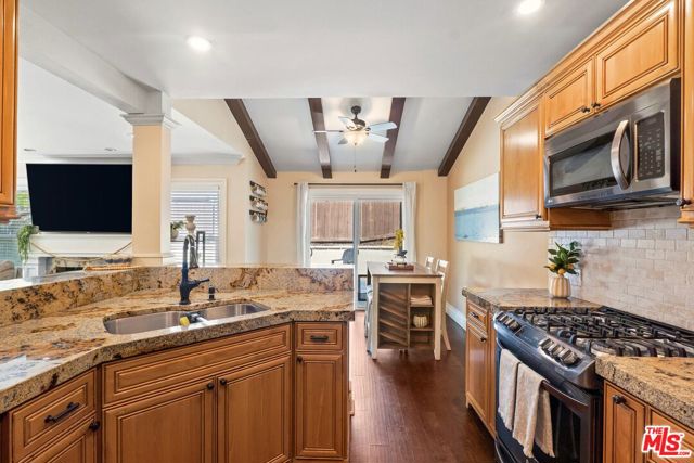 12339 Carl Street photo 8