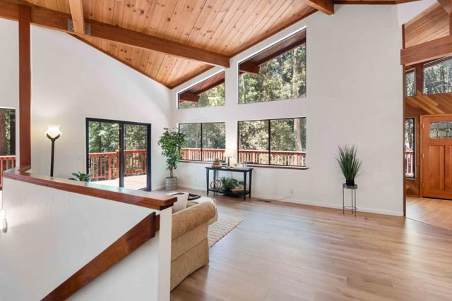 510 Warren Drive, Santa Cruz CA: https://media.crmls.org/mediaz/7fbc52d8-fa6e-4d01-bed2-19cd259338df.jpg
