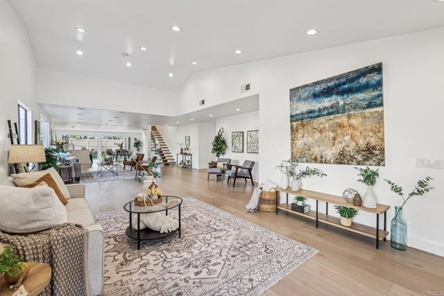 Detail Gallery Image 12 of 35 For 8979 Knaul Ct, San Diego,  CA 92129 - 5 Beds | 5/1 Baths