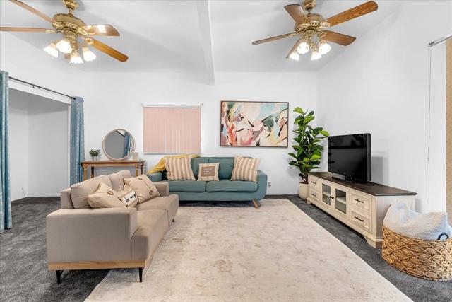 1140 Palm Avenue, Seaside CA: https://media.crmls.org/mediaz/7fbdda83-dcaf-4553-878f-2f7ef2789a02.jpg