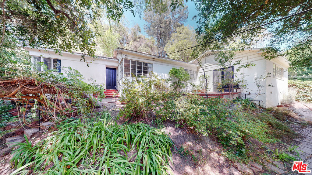 10321 Chrysanthemum Lane