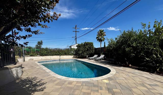 Detail Gallery Image 2 of 6 For 1131 Mary St, El Cajon,  CA 92021 - 3 Beds | 2 Baths