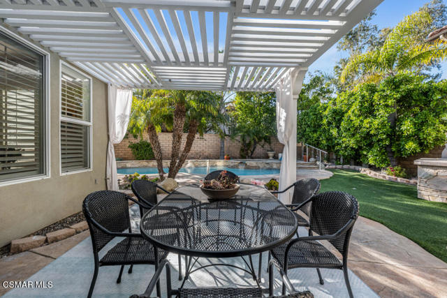 5937 Indian Terrace Drive, Simi Valley CA: https://media.crmls.org/mediaz/7fbe5d80-2c07-4c19-b94d-ff88c8ce9e12.jpg