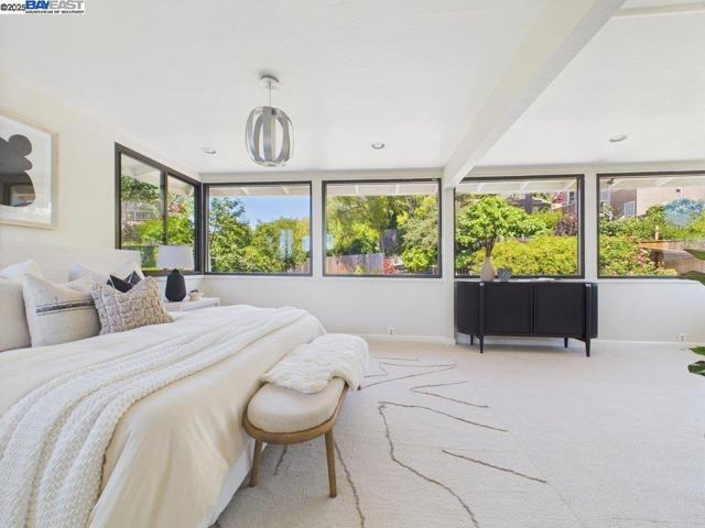 4418 Virginia Ave, Oakland CA: https://media.crmls.org/mediaz/7fbe68fd-42bf-49ba-b37a-10ada3ea5cc4.jpg