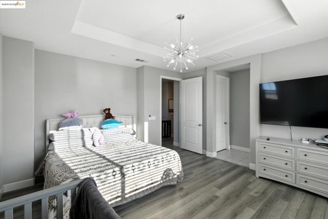 536 Aster St, Vacaville CA: https://media.crmls.org/mediaz/7fbe6d84-fb5c-4d46-802d-561e96c26783.jpg