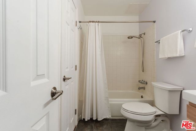 3 Bed Home for Sale in Los Angeles, California