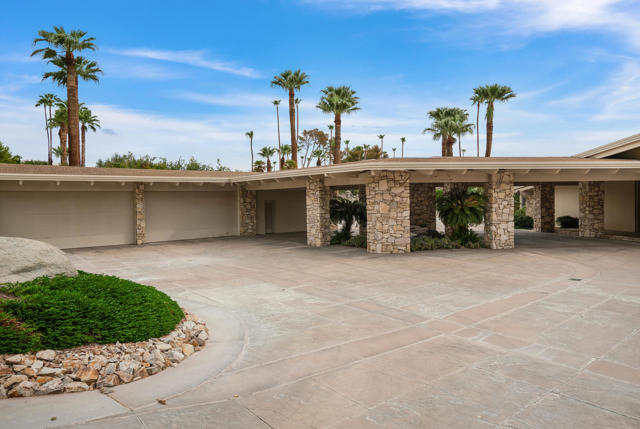 925 W Coronado Avenue, Palm Springs, CA 92262