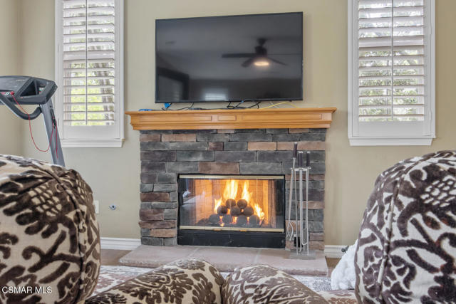 5419 Via Olas, Newbury Park CA: https://media.crmls.org/mediaz/7fc034e7-627b-487f-98b5-6db099a583da.jpg