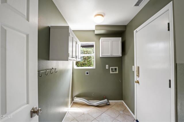 1365 La Culebra Circle, Camarillo CA: https://media.crmls.org/mediaz/7fc0e243-d9d7-46b3-8e1c-b85d28598c72.jpg