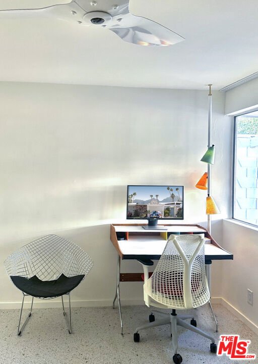 2324 S Skyview Drive, Palm Springs CA: https://media.crmls.org/mediaz/7fc1a924-15c6-4ddc-bfde-390e086da200.jpg