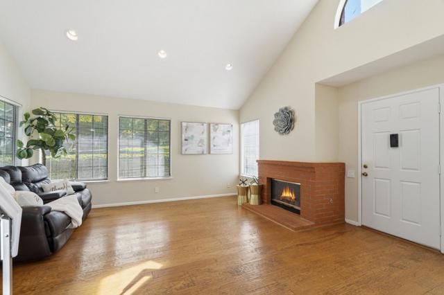 2512 Yerba Hills Court, San Jose CA: https://media.crmls.org/mediaz/7fc2c6fd-7a48-4923-93a8-2c06e07f3e61.jpg