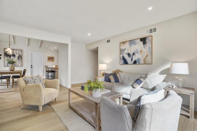 Detail Gallery Image 6 of 26 For 20338 Lake Erie Dr, Walnut,  CA 91789 - 4 Beds | 2 Baths