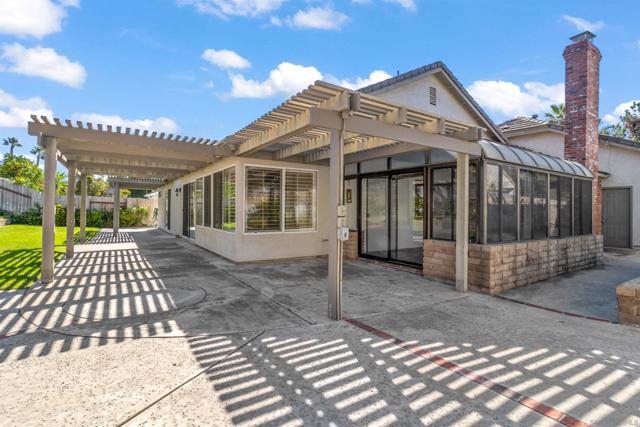 7214 Manzanita, Carlsbad CA: https://media.crmls.org/mediaz/7fc3bf4a-8bdd-40d7-ac57-7aa46ead8808.jpg