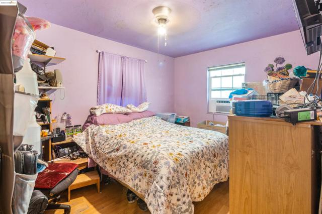 832 W 11Th St, Antioch CA: https://media.crmls.org/mediaz/7fc403c8-ed33-411a-a15d-c7f74d12d163.jpg