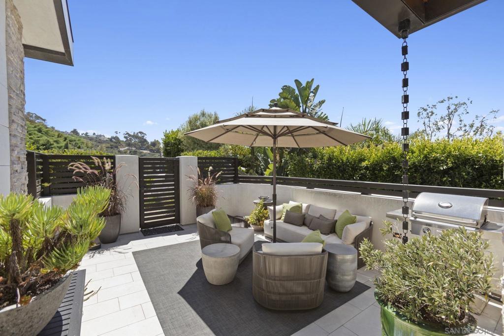1586 Crespo Dr - photo 13