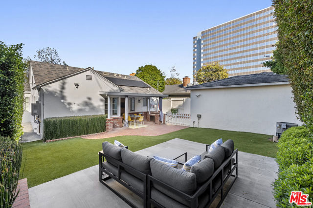 1265 Bedford Drive, Los Angeles, California 90035, 3 Bedrooms Bedrooms, ,1 BathroomBathrooms,Single Family Residence,For Sale,Bedford,24402299