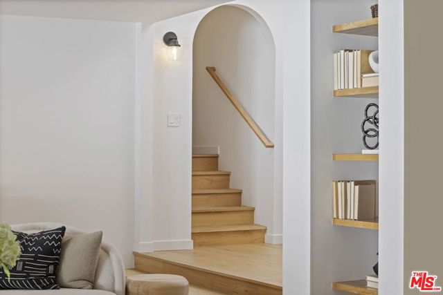 431 Montana Circle, Ojai CA: https://media.crmls.org/mediaz/7fc6a43c-61e1-4da3-b86e-2873714340b5.jpg